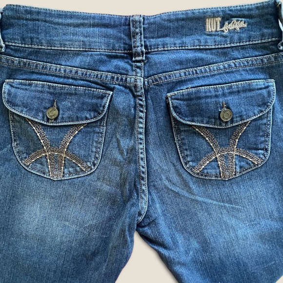 Kut from the Kluth Isabele Relaxed Bootcut Jeans - Picture 7 of 15